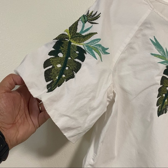 Zara Basics Shirt Women’s Size Medium White Crop Green Palm Embroidered Top - Picture 7 of 9